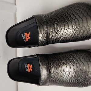 Dansko pro xp caiman nwb